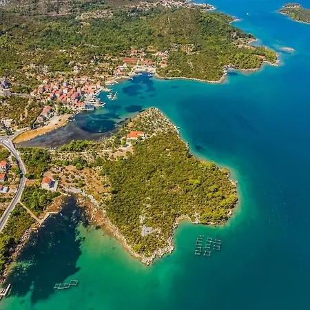 아파트 In With Balcony, Air Conditioning, Wifi, Dishwasher