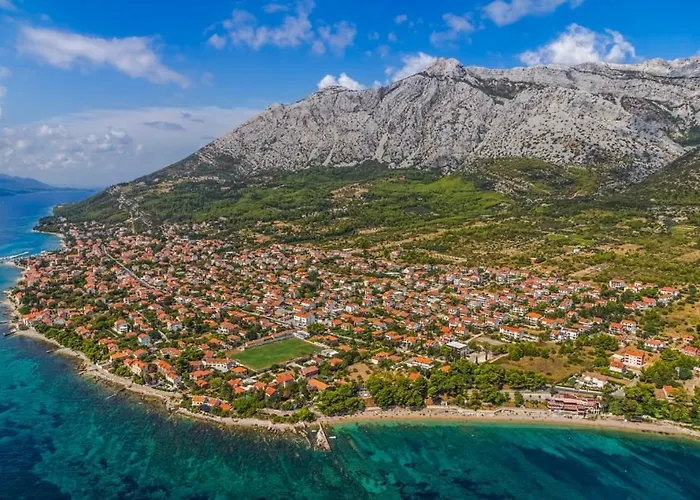 In With Balcony, Air Conditioning, Wifi, Dishwasher *