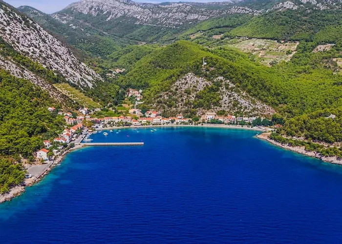 In With Balcony, Air Conditioning, Wifi, Dishwasher Apartman Orebić